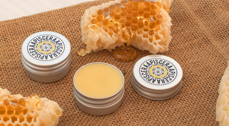 Honey Bee - Beeswax - Apis Melis - Animal Perfumes