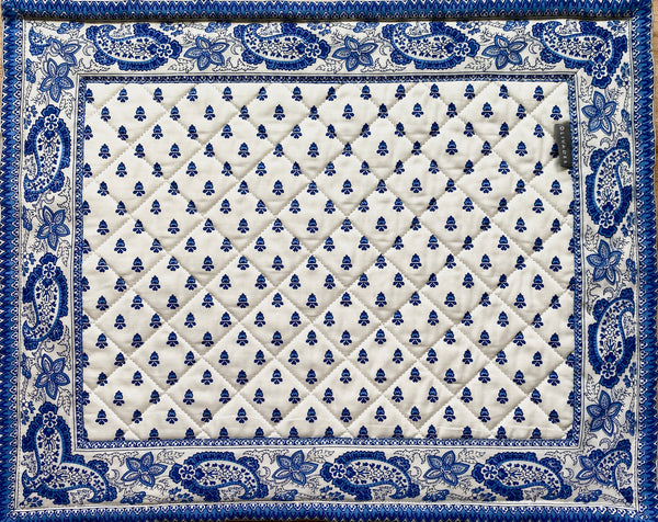 Bonis White and Blue Quilted Placemat