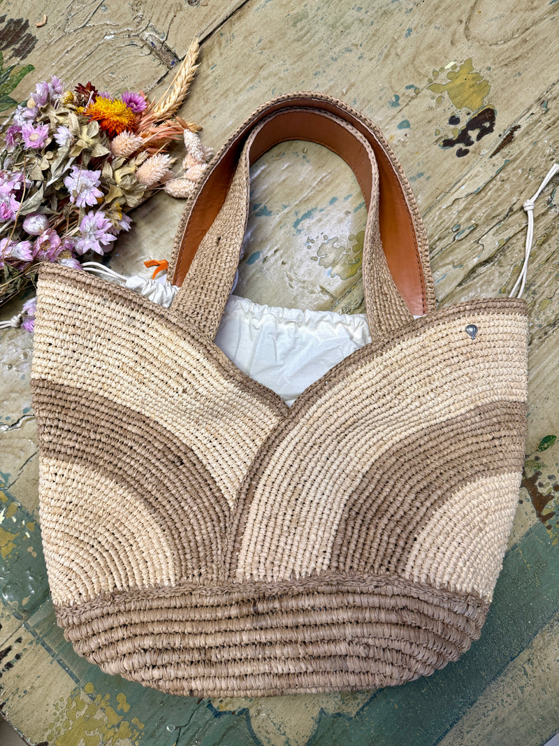 Raffia Crochet Tulip Handbag
