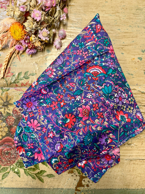 "Bouquet" Purple scarf