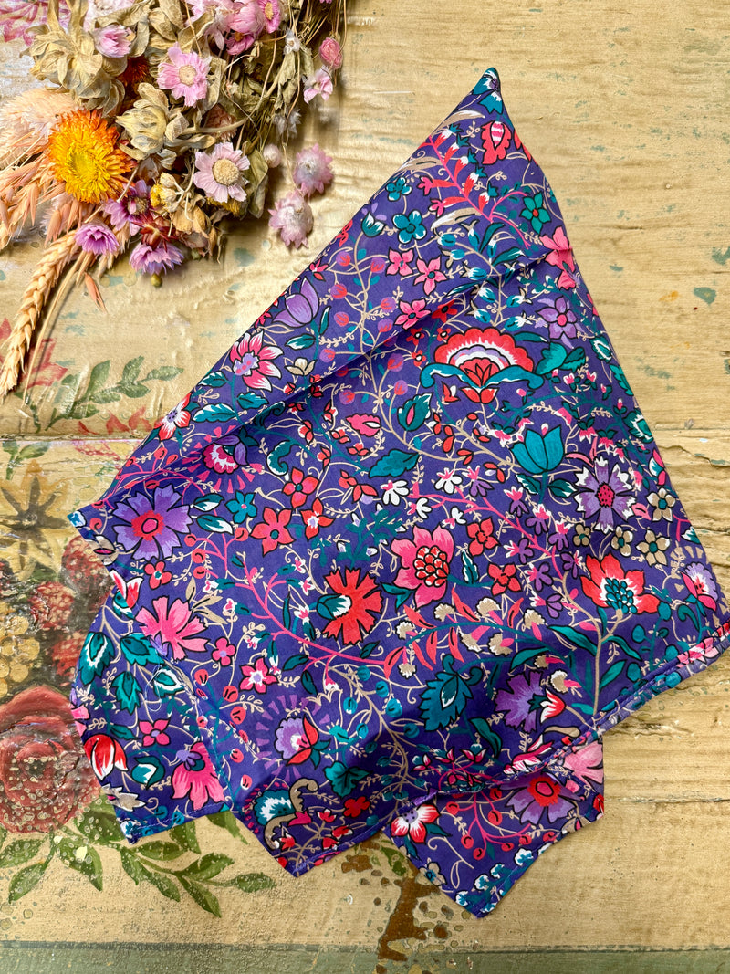 "Bouquet" Purple scarf