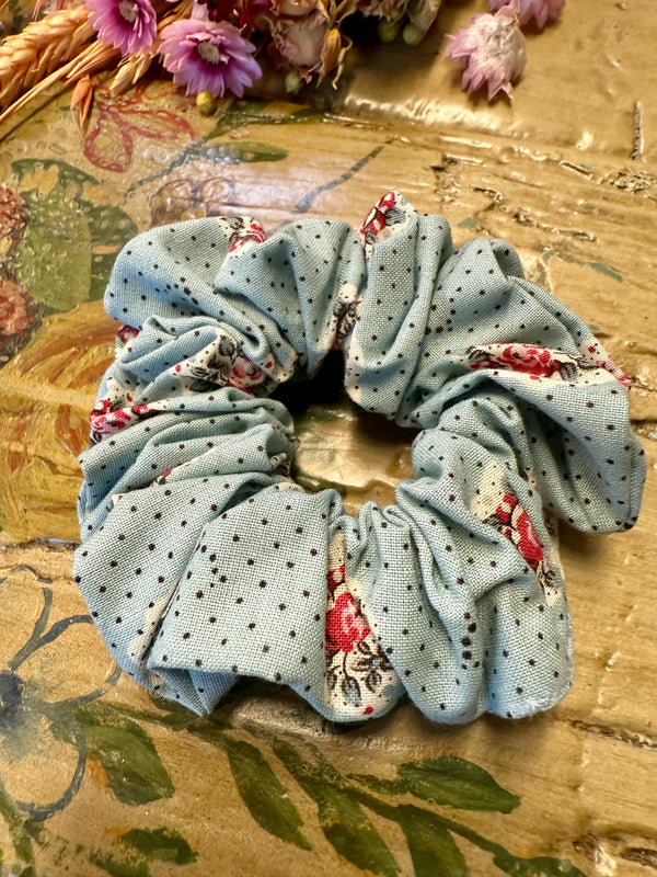 "Maianenco" Blue Scrunchie