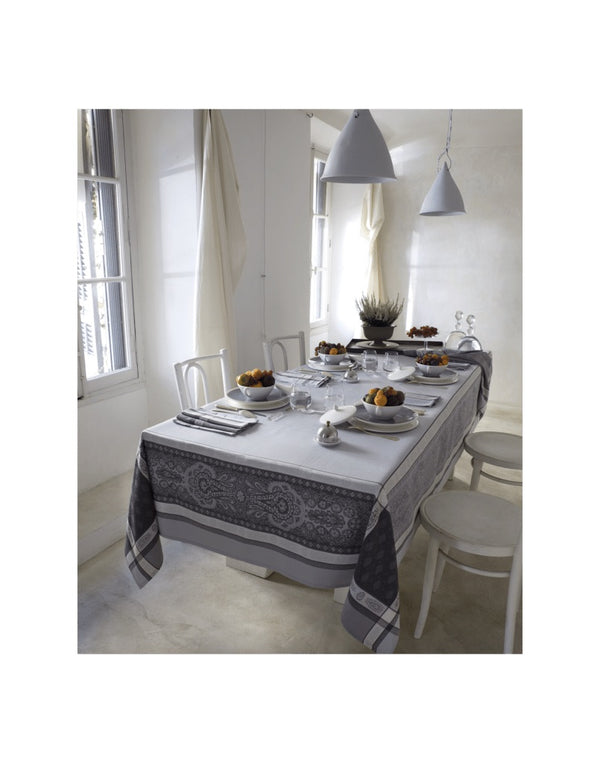 Rectangular "Vaucluse" Pearl Gray Jacquard Tablecloth