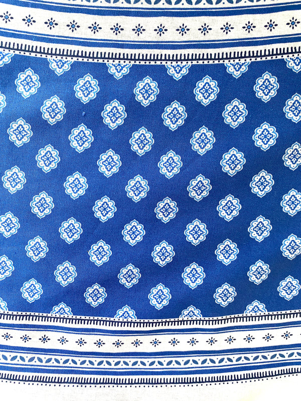 Round "Sormiou" White & Blue Tablecloth