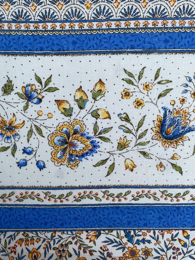 Rectangular "Beaucaire" Cream & Blue Tablecloth